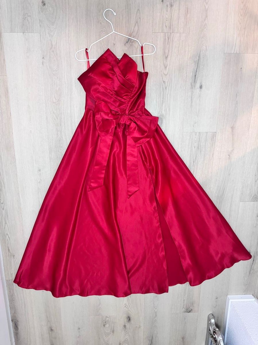 Kleider: Kleid – Neu und originalverpackt aus Gossau SG von EMK230815 2