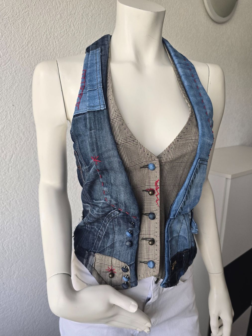 Desigual Gilets & Westen: DESIGUAL gilet taille S – Gebraucht aus Les Verrières von kitel79