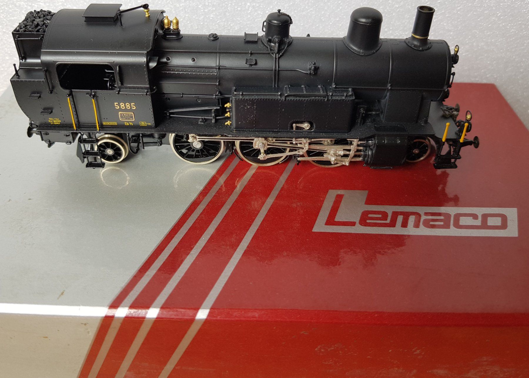 Lemaco Modellini di ferrovie: Lemaco SBB Eb 3/5 5885 Maffei HO mit OVP – Usato da La Sagne VD venduto da aro_nnp2