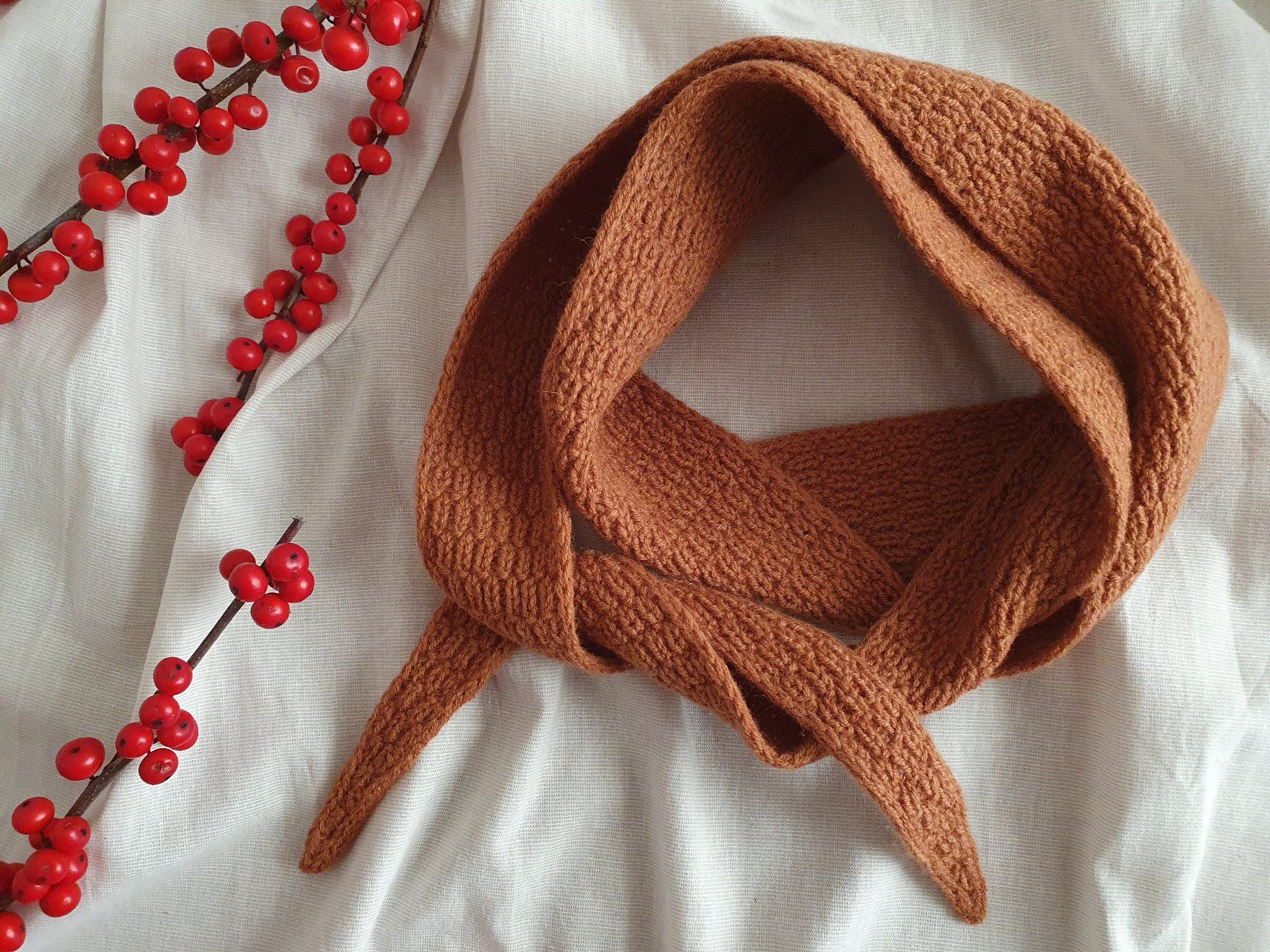 Foulard & Sciarpe: Mini scarf, Strickschal, Handgestrickt, Unikat, Geschenk – Nuovo e nell'imballaggio originale da Neunkirch venduto da Sandramay 4