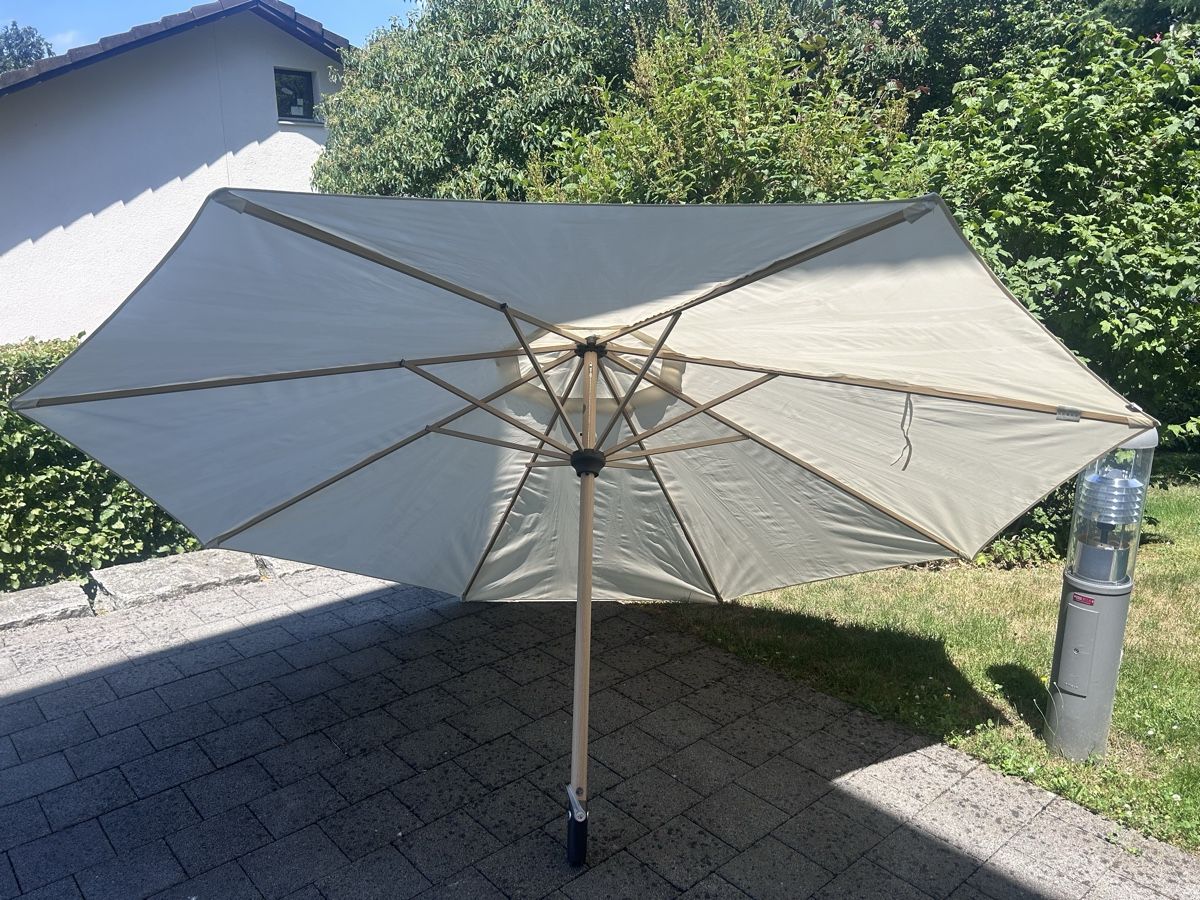 Parasols: Sonnenschirm eckig hellbeige - guter Zustand – D'occasion à Oberrohrdorf par Puenaldo 2