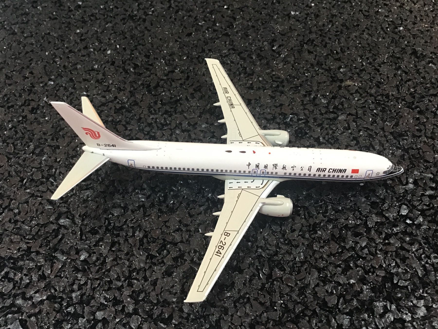 Boeing Kit di modellismo & Modellini statici: BOEING 737-800 AIR CHINA 1:400 – Usato da Männedorf venduto da Spezial-Modelle 2