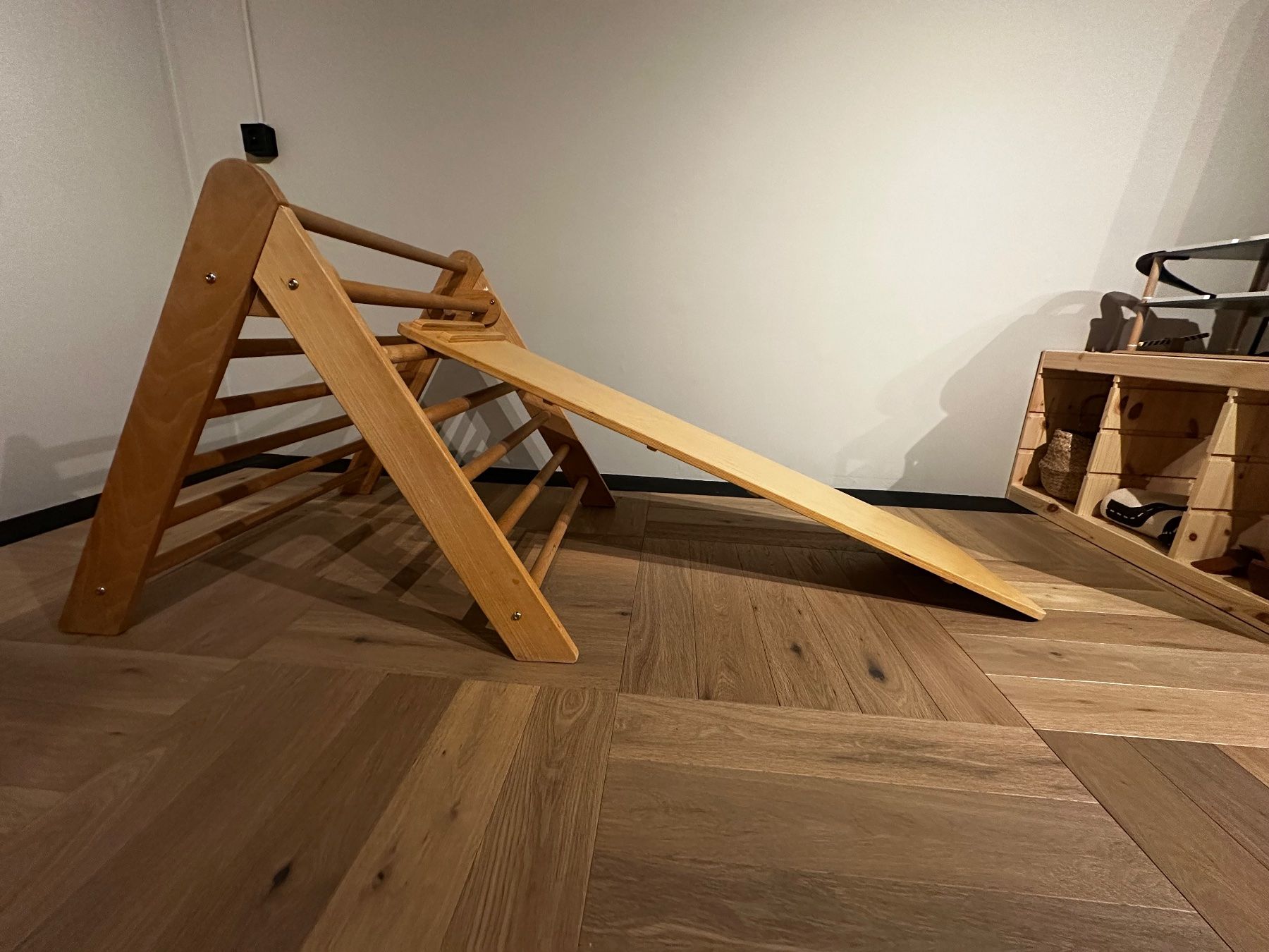 Pareti & prese d'arrampicata: Montessori Klettergerüst mit Rutsche – Usato da Häggenschwil venduto da marina1828