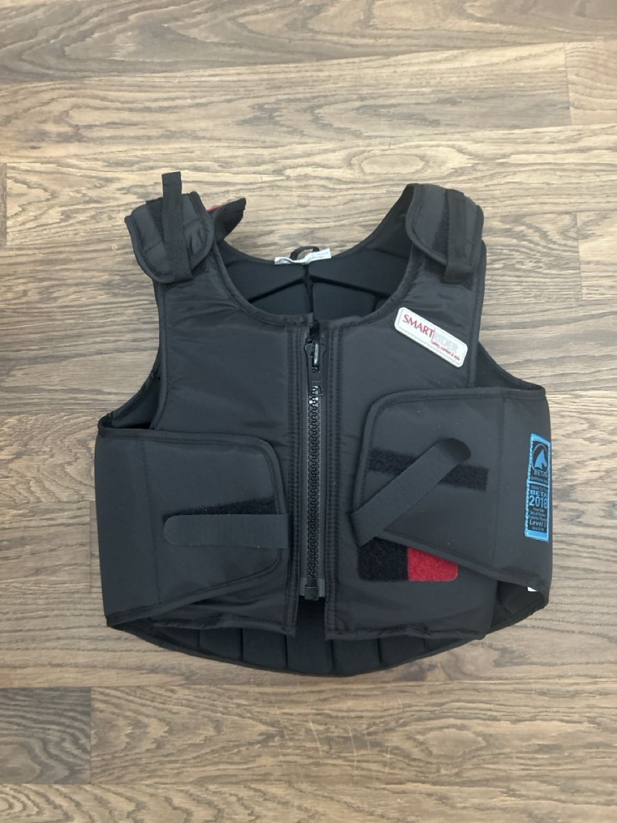 Protections: W.I.C. Reitschutzweste Kind Grösse S BETA 2018 Level 3 – D'occasion à Langnau am Albis par patmike72
