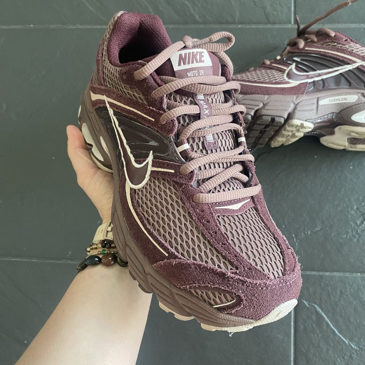 Nike Scarpe da donna: Air Max Moto 2K Nike taille 39 – Nuovo (secondo la descrizione) da Lens venduto da Missminibulles 2