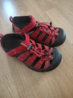 Sandales Keen Rouges Taille 33/34  Parfaites pour l'été!