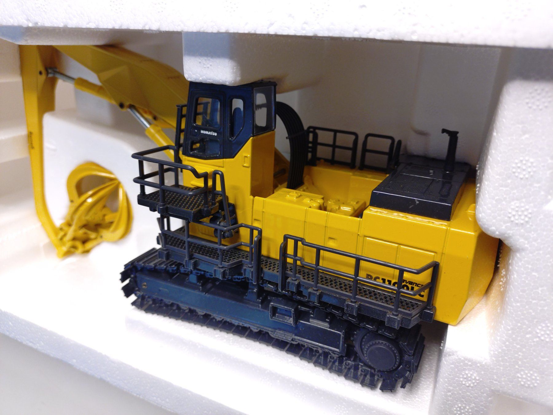 Joal Kit di modellismo & Modellini statici: Komatsu PC11OOLC-6 von JOAL in 1:50. BAGGER – Usato da Wittenbach venduto da mini_max 3