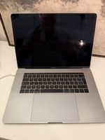 MacBook Pro 15" (2017) – i7 2.9 GHz, 16 GB RAM, 500 GB SSD