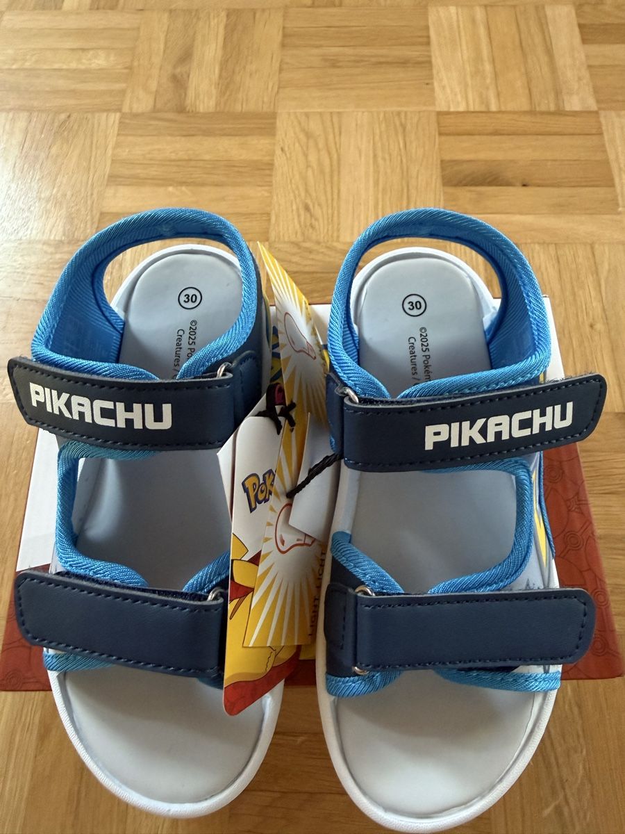 Scarpe per ragazzi: Kinder Sandalen Pikachu Grösse 30 neu – Nuovo (secondo la descrizione) da Watt venduto da Steffi84 1