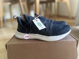 New Balance Shoes navy blue size 44