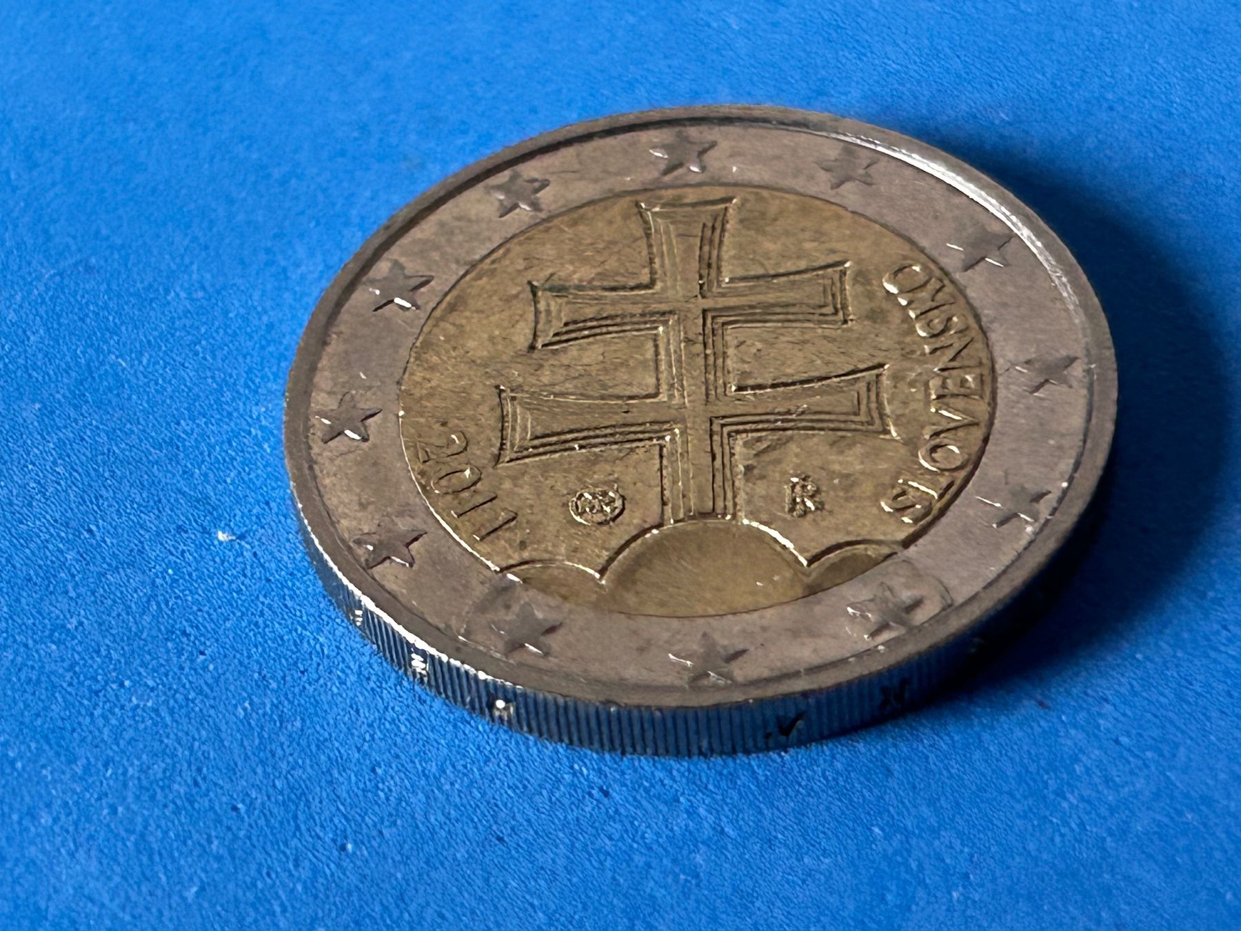 Tutti le monete: Slovakia - 2 Euro 2011 Circulated – Usato da Corcelles NE venduto da AJKader 9