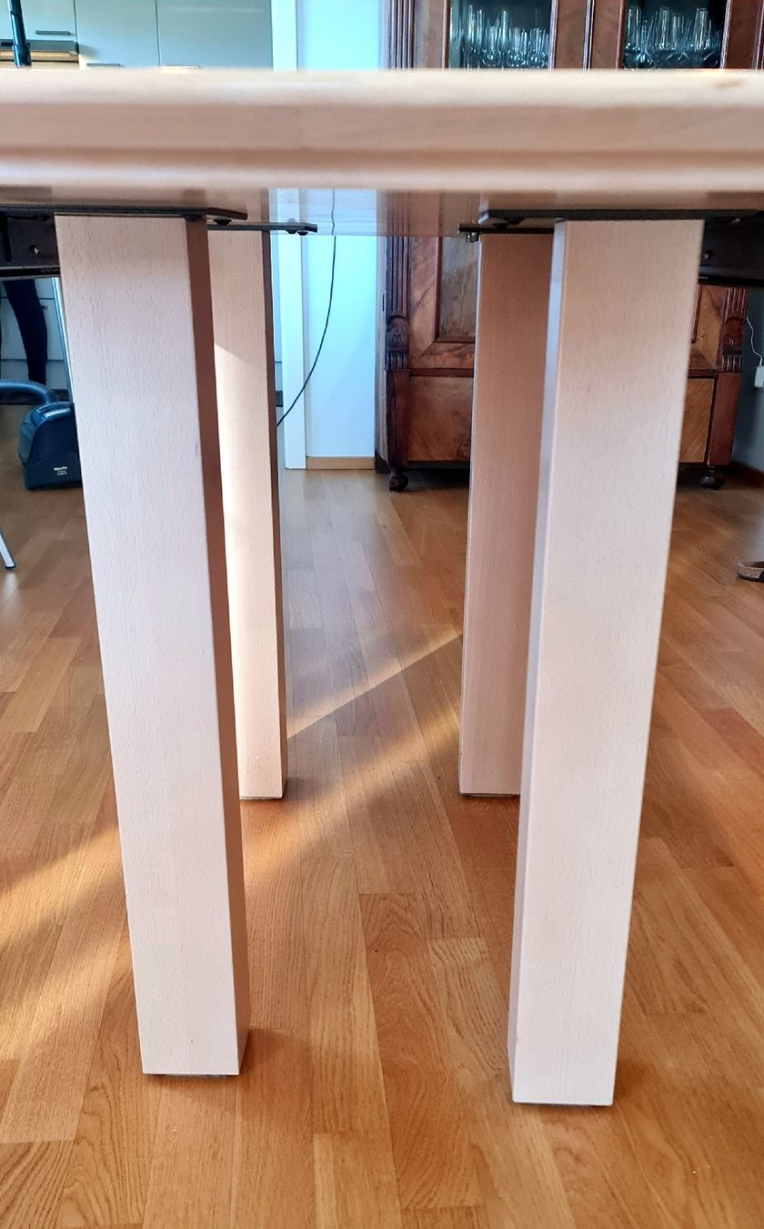 Tavoli: Esstisch / Wohnzimmertisch, Buche massiv – Usato da Gossau SG venduto da ric_2f2g 3