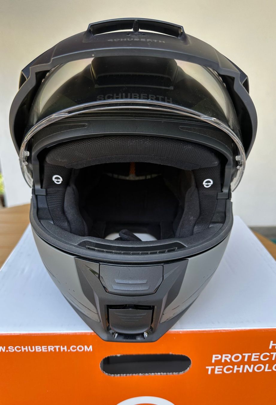 Schuberth Casques & visières: Schubert E2 Motorrad Klapphelm Gr 59 (L) mit SC2 Headset – Neuf (Voir description) à Brittnau par Dismoth 3