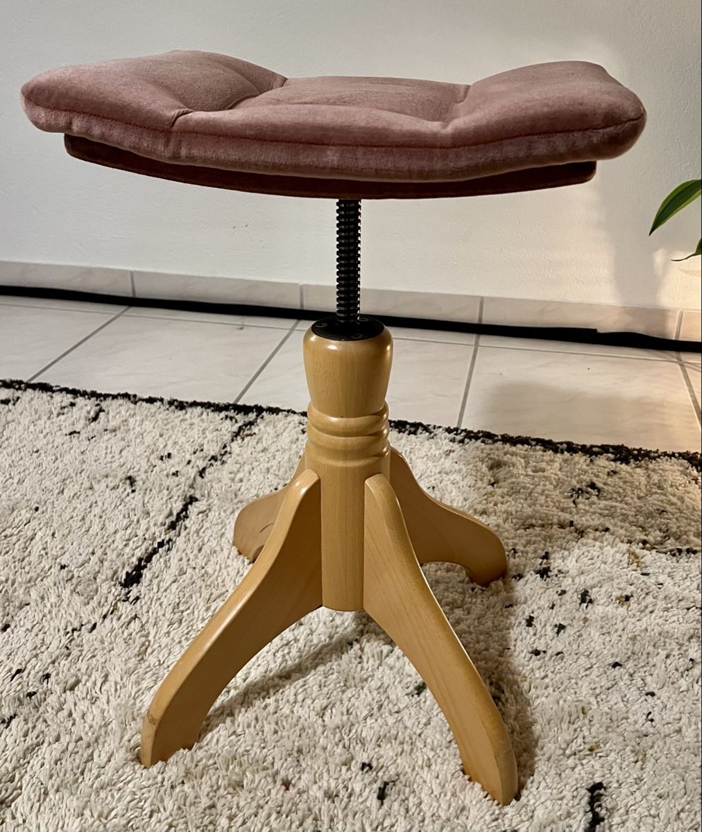 Sgabelli: Vintage Klavier Hocker mit Polster – Usato da Hunzenschwil venduto da Madachica 1