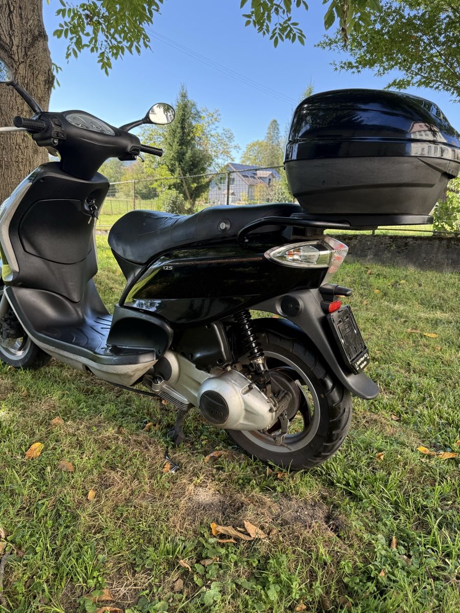 Piaggio Scooter: PIAGGIO FLY 125 CC – Usato da Winterthur venduto da Fabio_46 7