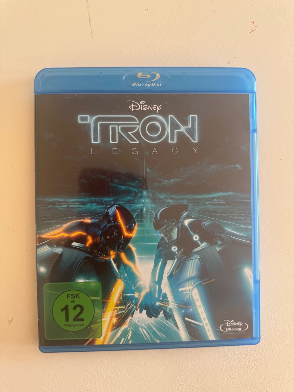 Tous les DVDs: TRON LEGACY. (BLU-RAY) – D'occasion à Basel par san_2qlq