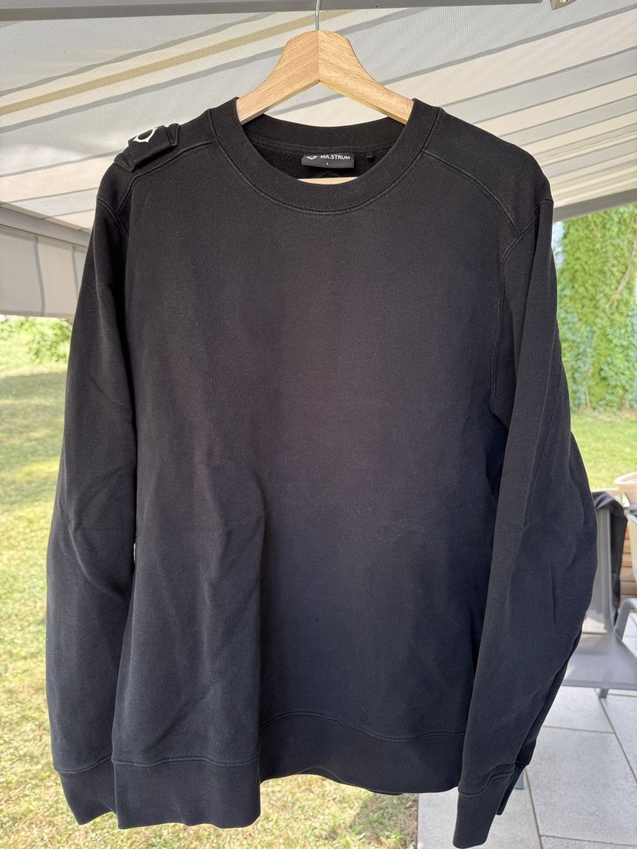 Pulls & Sweat-shirts: MA.Strum Pullover schwarz Grösse L – D'occasion à Blumenstein par D.Mosi