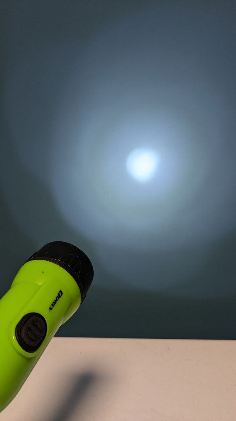Lampade: Taschenlampe mit Signallicht, grün – Usato da Randa venduto da est_m9n9 1