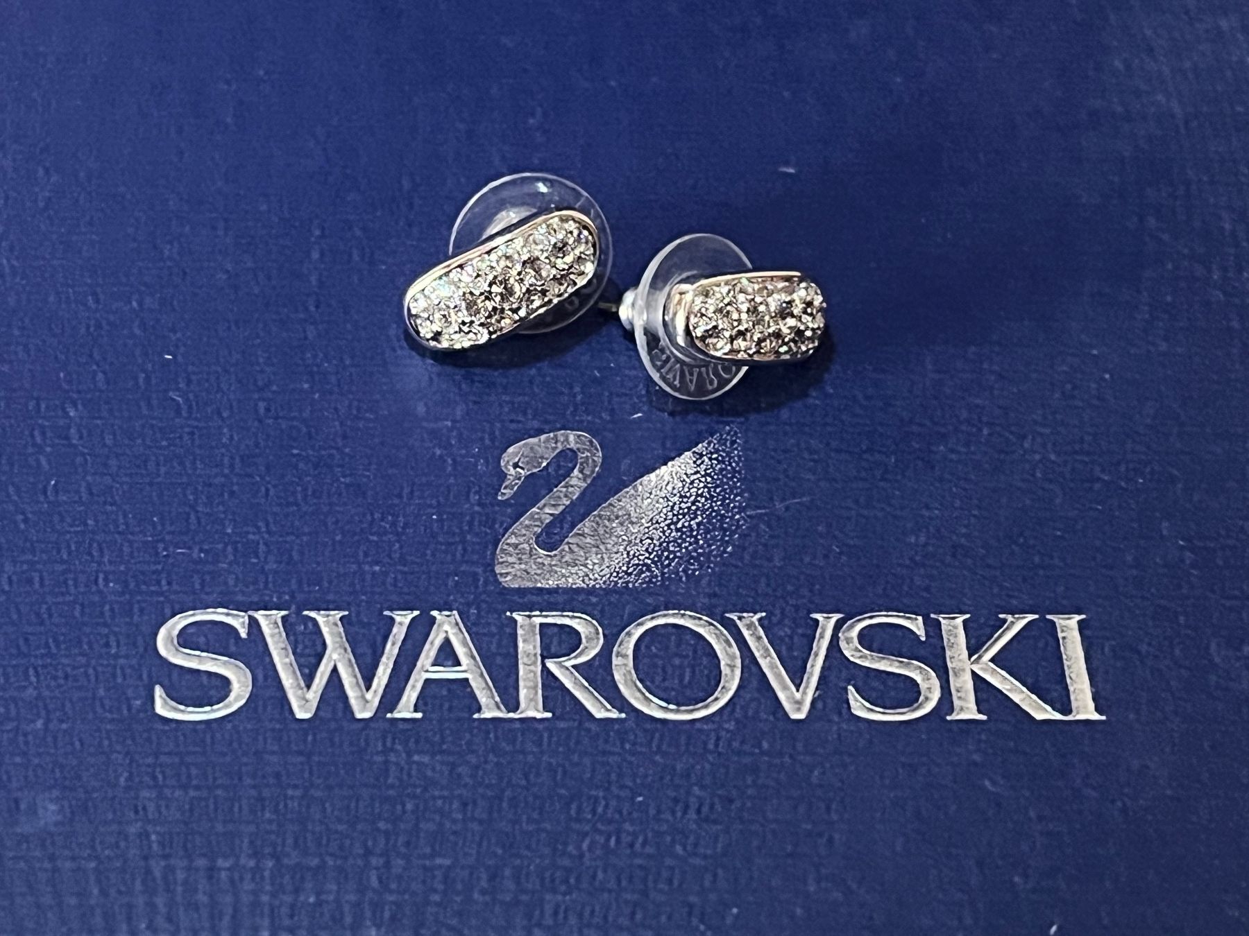 Swarovski Orecchini pendenti & Orecchini a lobo: Swarovski Ohrringe neu und original – Nuovo (secondo la descrizione) da Kirchleerau venduto da Dalmi220