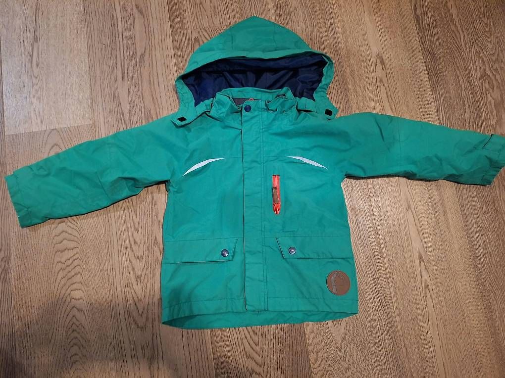 Vestes & Manteaux: Regenjacke Gr 110 – D'occasion à Liestal par Robalani
