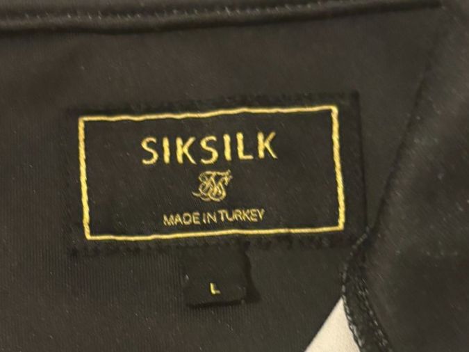Siksilk Pullover & Sweatshirts: Pullover SikSilk Quarter Zip Gr. L Schwarz/Grau - (H) – Gebraucht aus Wallisellen von AS.TZ. 5