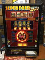 Lagerverkauf  Geldspielautomat Super Four 100  Auszahlung