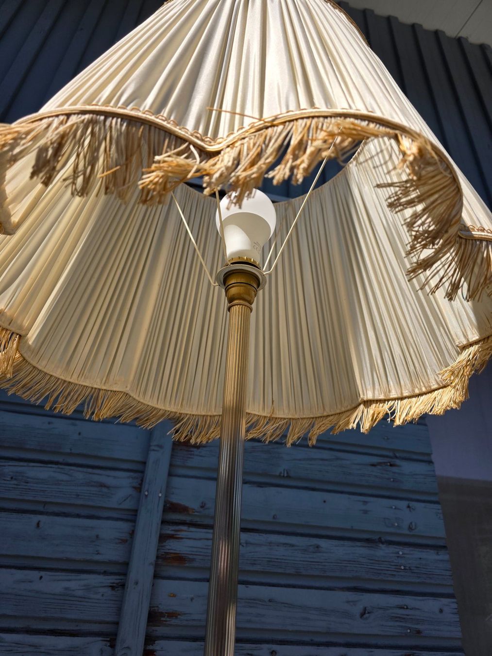 Lampade: robuste Metall Ständerlampe Leuchte Schirm Stehlampe Lampe – Usato da Walterswil BE venduto da Lonitti 6