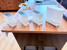1 Stück Swisscom WLAN-Box 3 + 3 Stück WLAN-Box 2