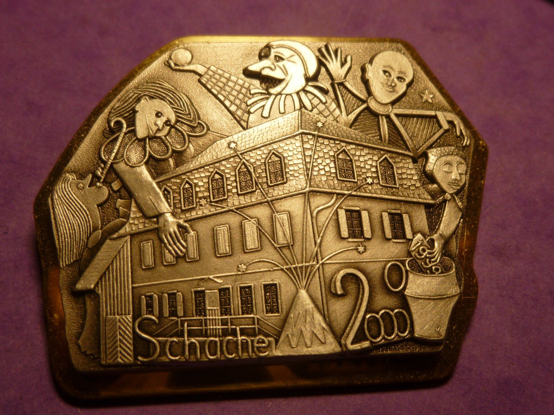 Plaquettes & Badges: SCHACHE 2000 GOLD – D'occasion à Ried (Muotathal) par Mandarin02