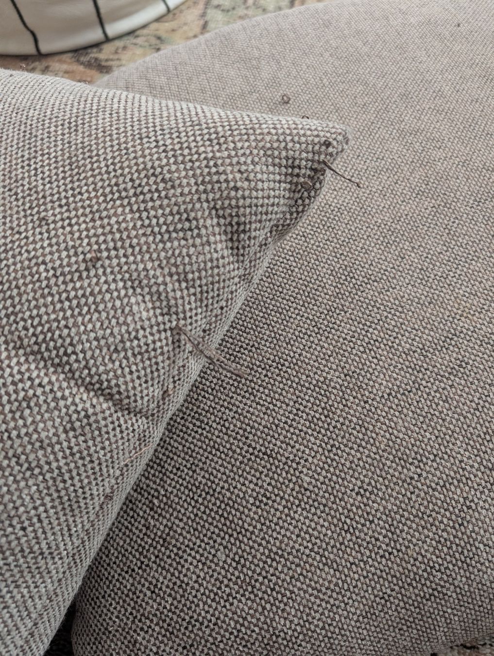 Cuscini: Sitzkissen beige/dunkelbraun – Usato da St. Gallen venduto da nadinewho 2