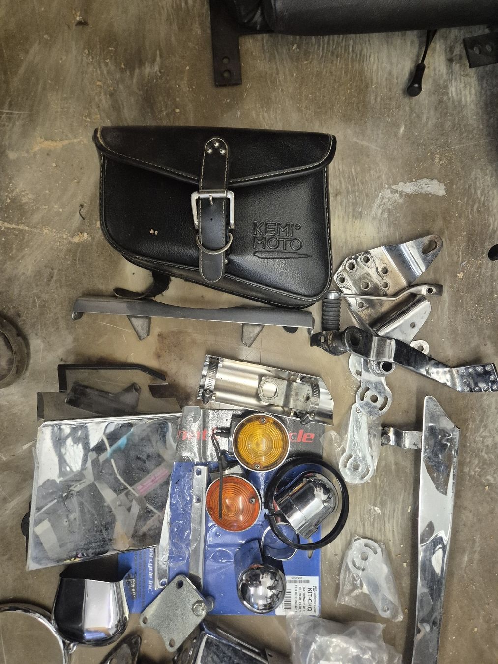 Harley-Davidson Tutti i ricambio per moto: Konvolut hatley Davidson shovelhead teile – Usato da Balgach venduto da andreas4321 5