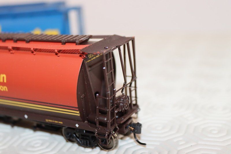 Modelleisenbahnen: 4 US Güterwagen ( 552 ) – Gebraucht aus Kerzers von Winu64 3