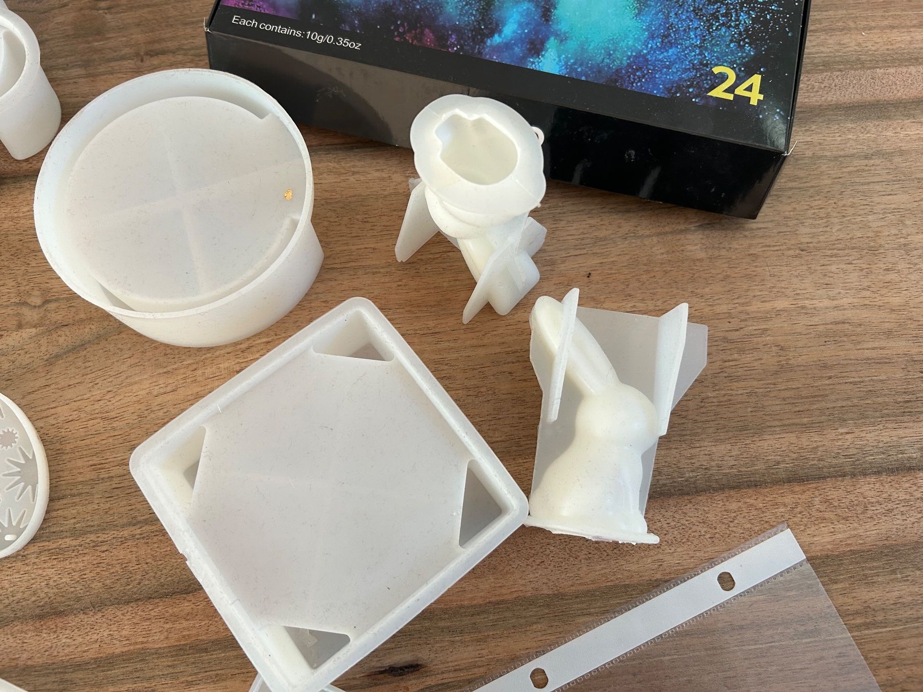 Kit bricolage: Giessformen zum Harz giessen – Usato da Aarau venduto da Tanichtis01 4