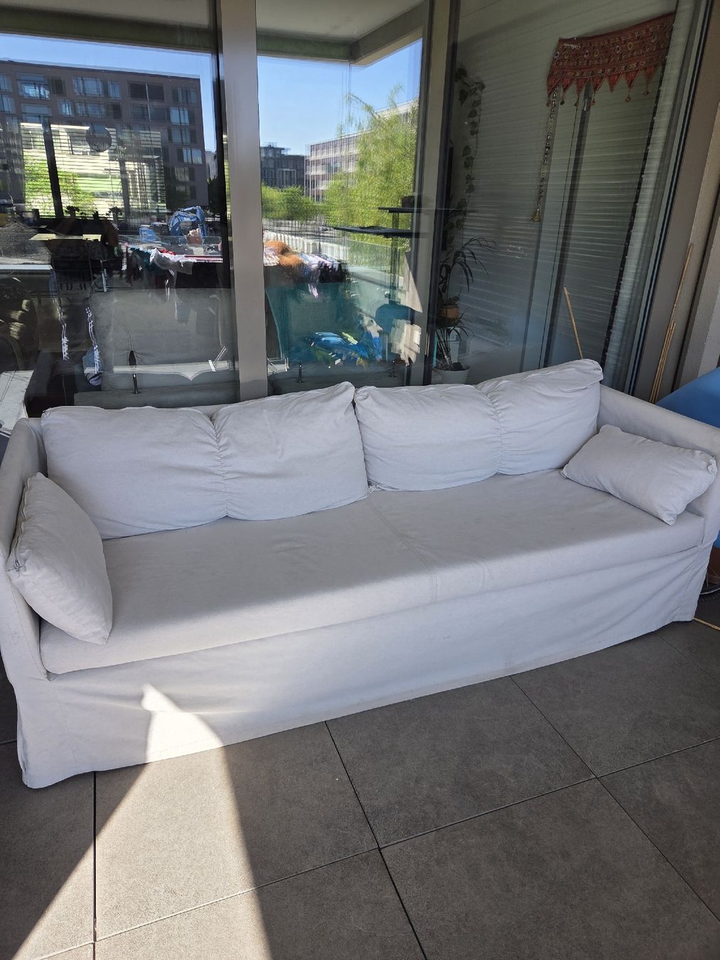 Divani: Comfortable 3-Seater Sofa - Perfect for cosy evenings! – Usato da Glattpark(Opfikon) venduto da Dhwani