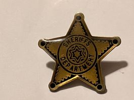 1 Pin Sheriffs Department