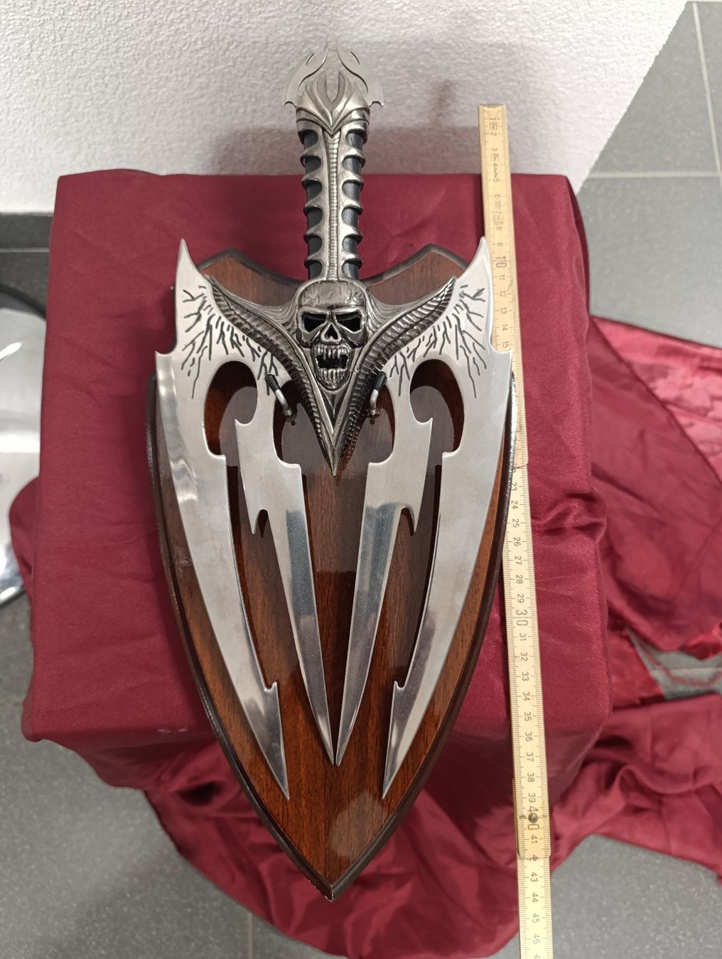 Posate: Couteau/ dague/ déco " Skull" – Usato da Avry-sur-Matran venduto da dav_nm5p 2