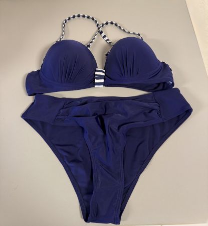 Bikini dunkelblau Grösse M neu