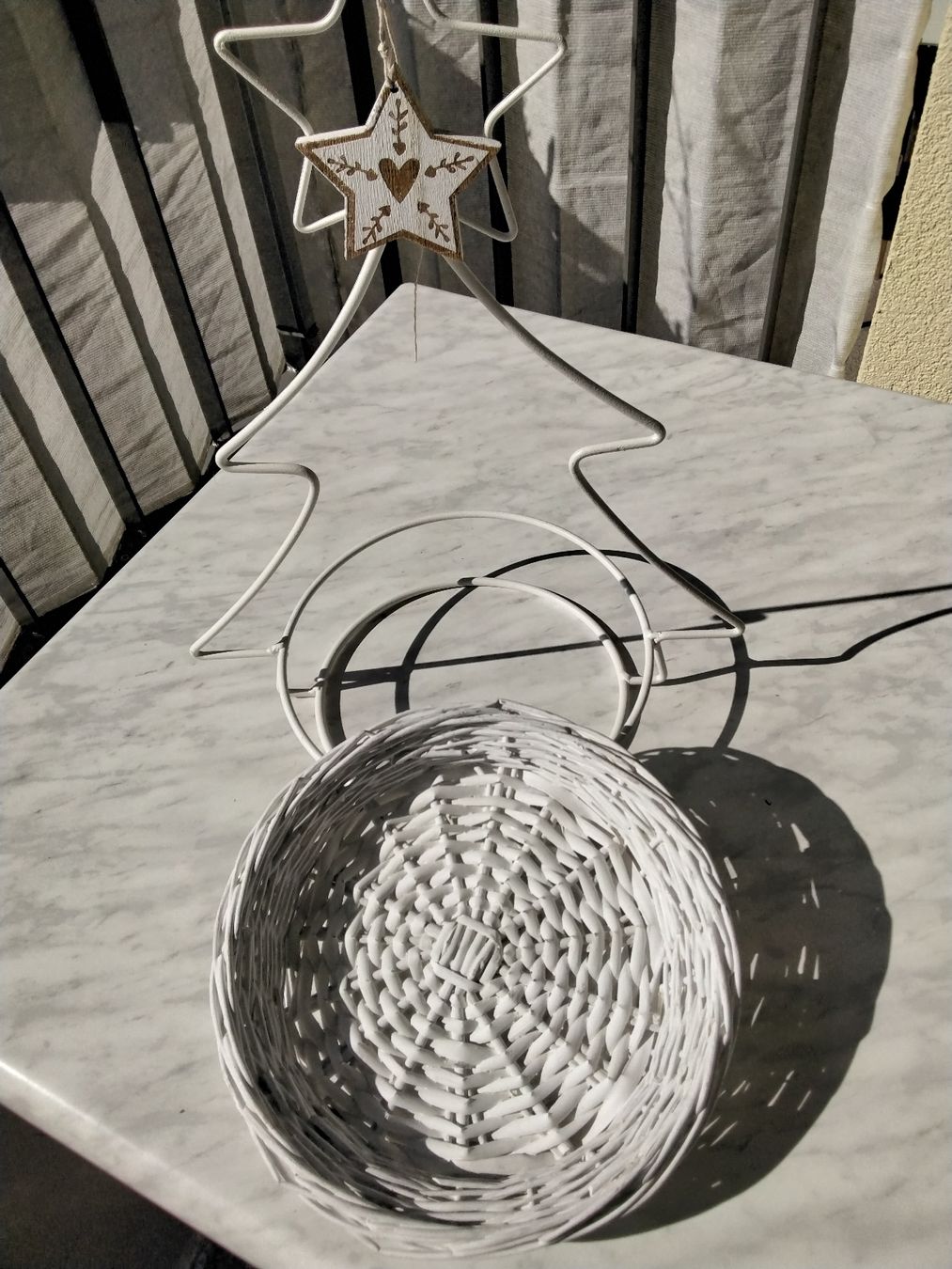 Tutte le decorazioni: WEIHNACHTS SCHALE WEISS  – Usato da Biel/Bienne venduto da dasi3 2