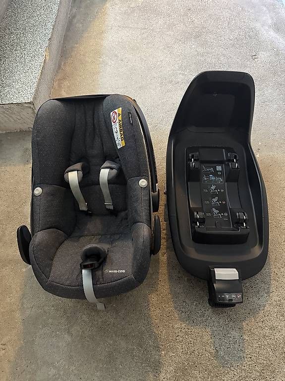Seggiolini per auto: Maxi Cosi mit Isofix – Usato da Biel/Bienne venduto da Mia2025