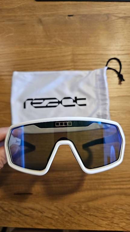 Brillen & Gläser: React Sportbrille "Rev" – Gebraucht aus Lohn-Ammannsegg von Nicoleaffolter