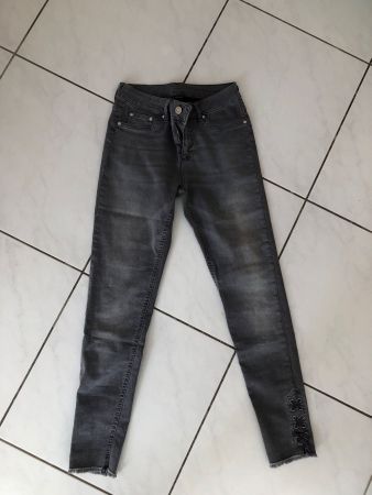 7/8 Jeans Gr. 36 Lascana