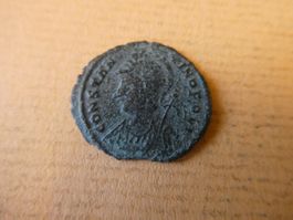 uralte  Bronzemünze    19 mm   1.82 g