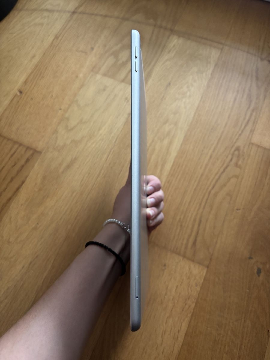 Apple Tablet PC: iPad 9.Generation – Gebraucht aus Schliern b. Köniz von A111829 1