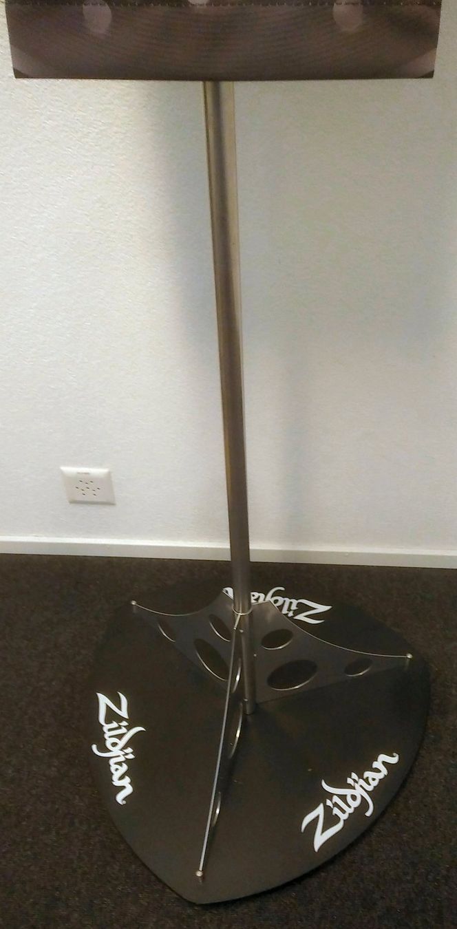 Zildjian Strumenti musicali: Zildjian Cymbal Display – Usato da Zofingen venduto da Rodeln 3