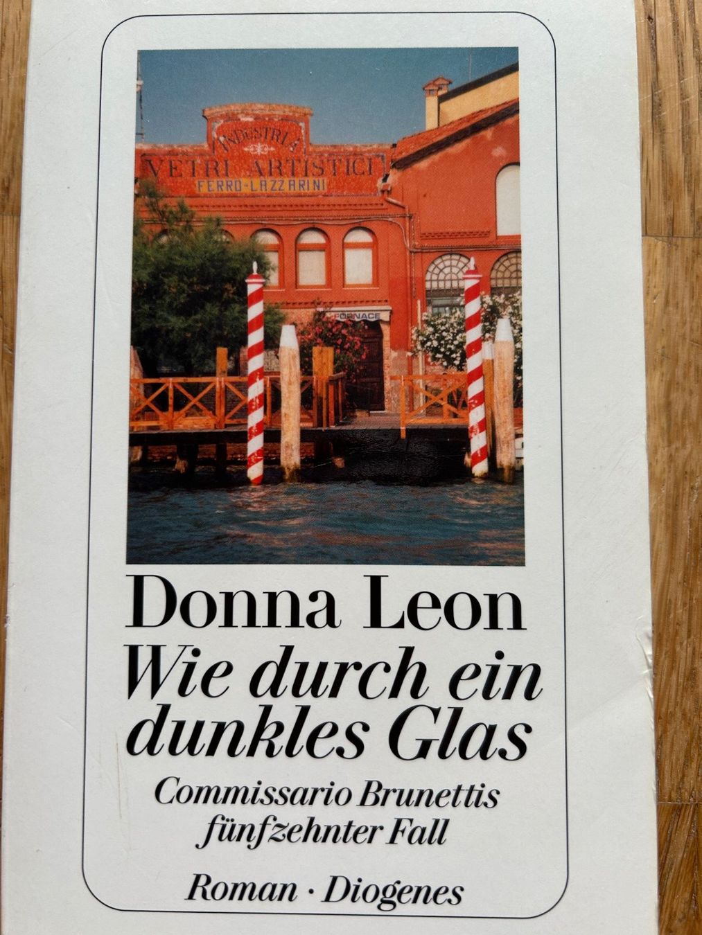 Libri: Donna Leon - Wie durch ein dunkles Glas – Usato da Menziken venduto da August2023