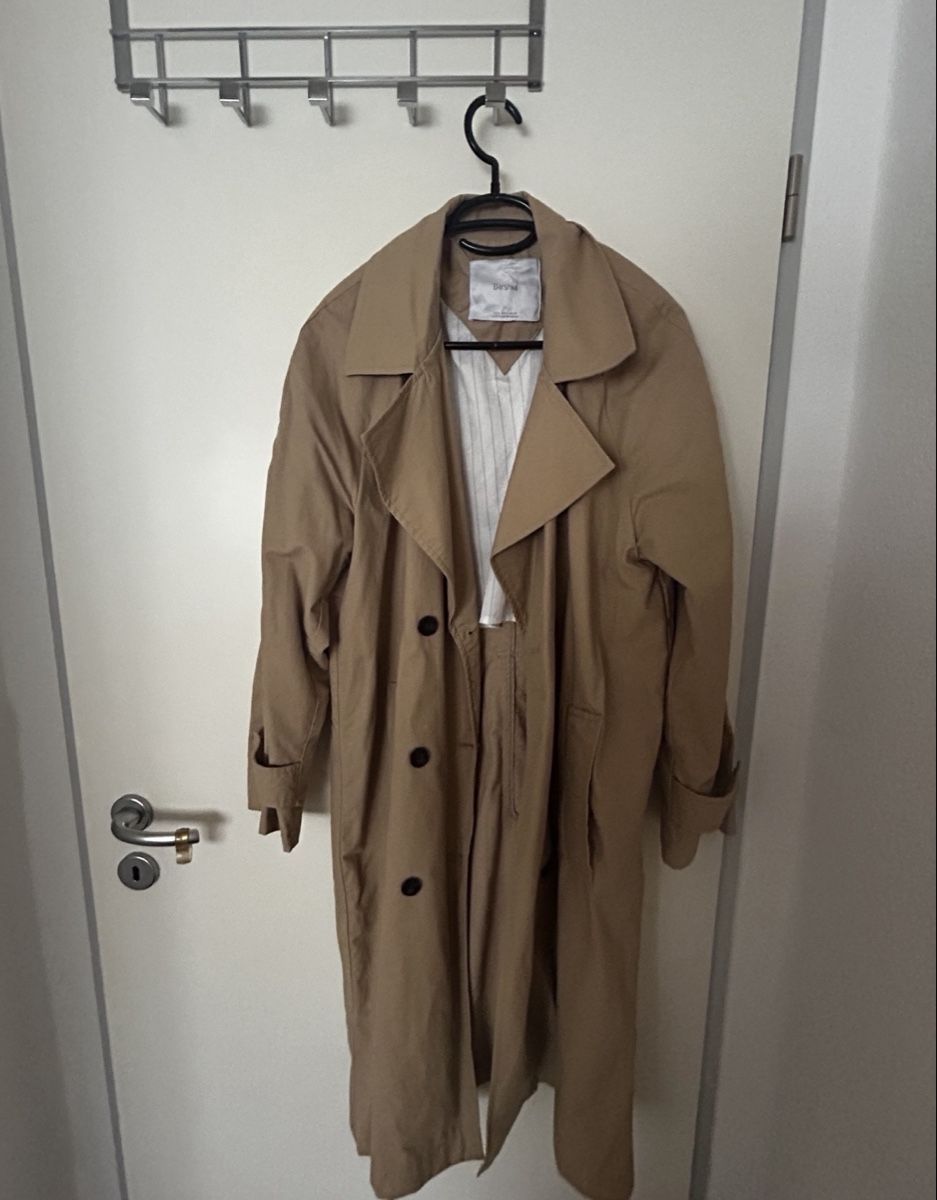 Bershka Mäntel: Brauner Bershka Trenchcoat Grösse S – Gebraucht aus Thierachern von due_ls6w