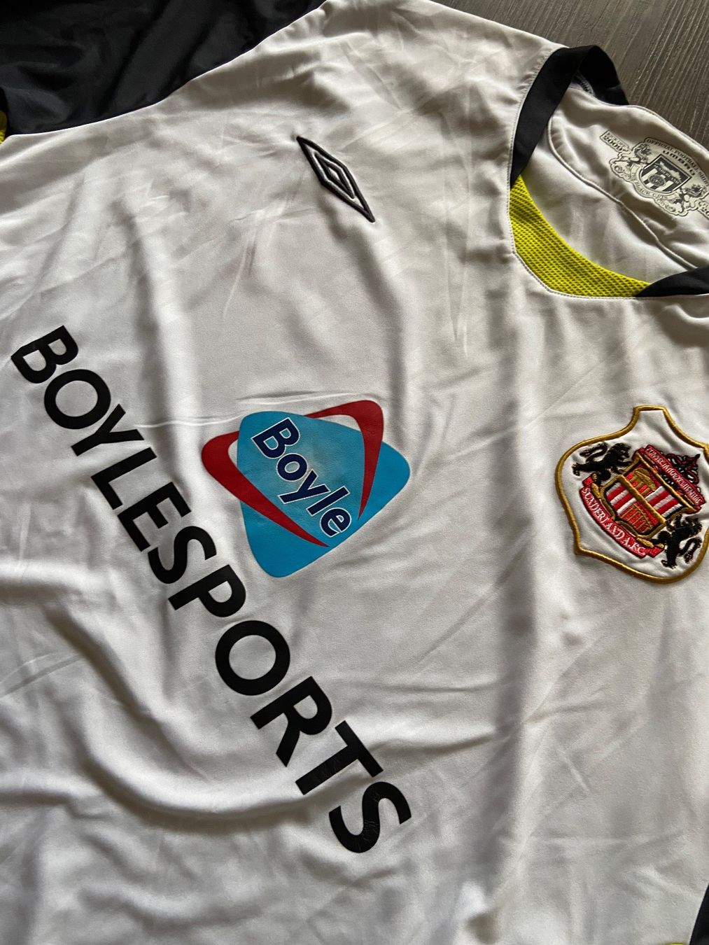 Umbro Leibchen & Hosen: Sunderland AFC Trikot Gr. XXL – Gebraucht aus Muttenz von bargain_hunter 3