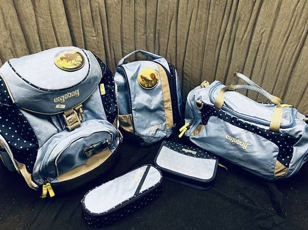 Schule, Turnen, Ergobag Set - alles auf dem Foto