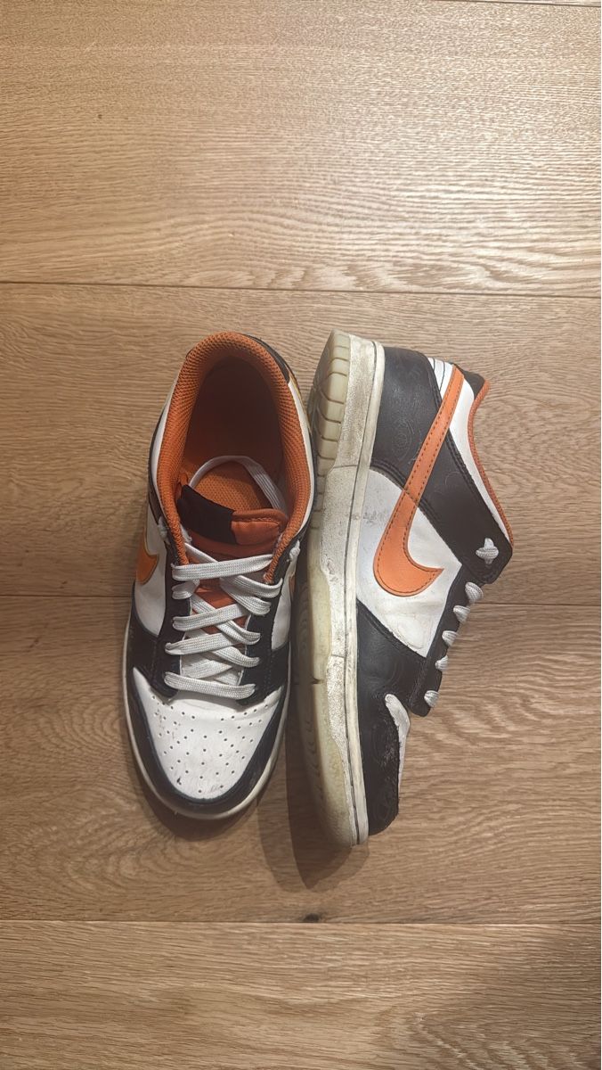 Nike Chaussures hommes: Nike Dunk Low Halloween Edition – D'occasion à Maur par leandracollenberg
