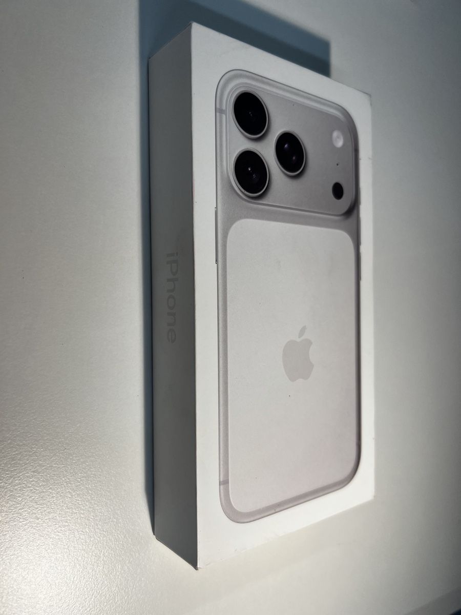 Apple Telefoni cellulari / Smartphones: iPhone 17 Pro 256GB Silber - Neuwertig – Nuovo (secondo la descrizione) da Zürich venduto da CALI8053 2